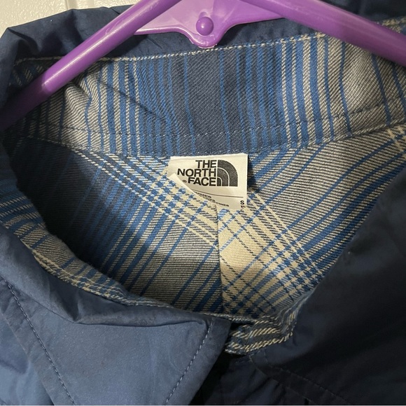 The North Face Men’s Reversible Fort Point Flannel Jacket - Picture 5 of 8